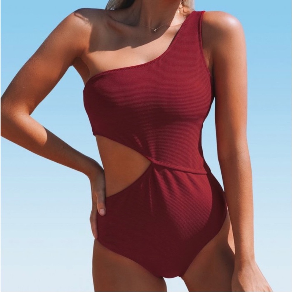 Cupshe One Shoulder One Piece Cutout Detail Swimsuit NWT